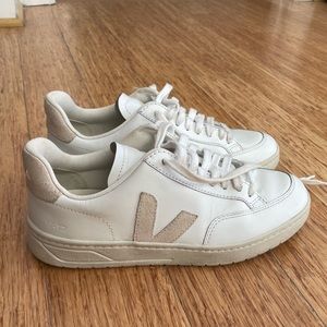 Veja V-12 White Leather & Suede Trim Sneaker Size 38